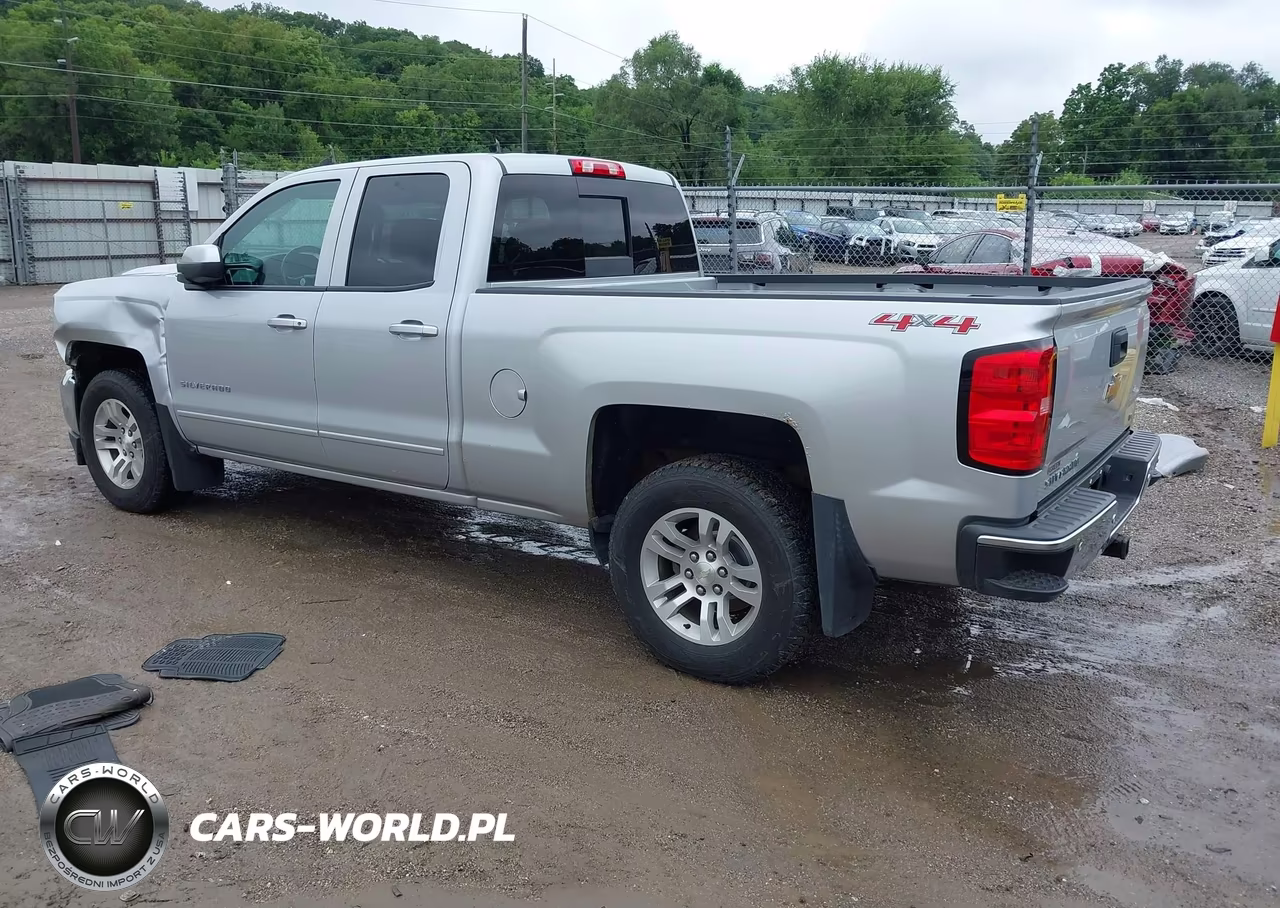 2017 Chevrolet Silverado 1500 Lt VIN:1GCVKREC3HZ194229 - 3
