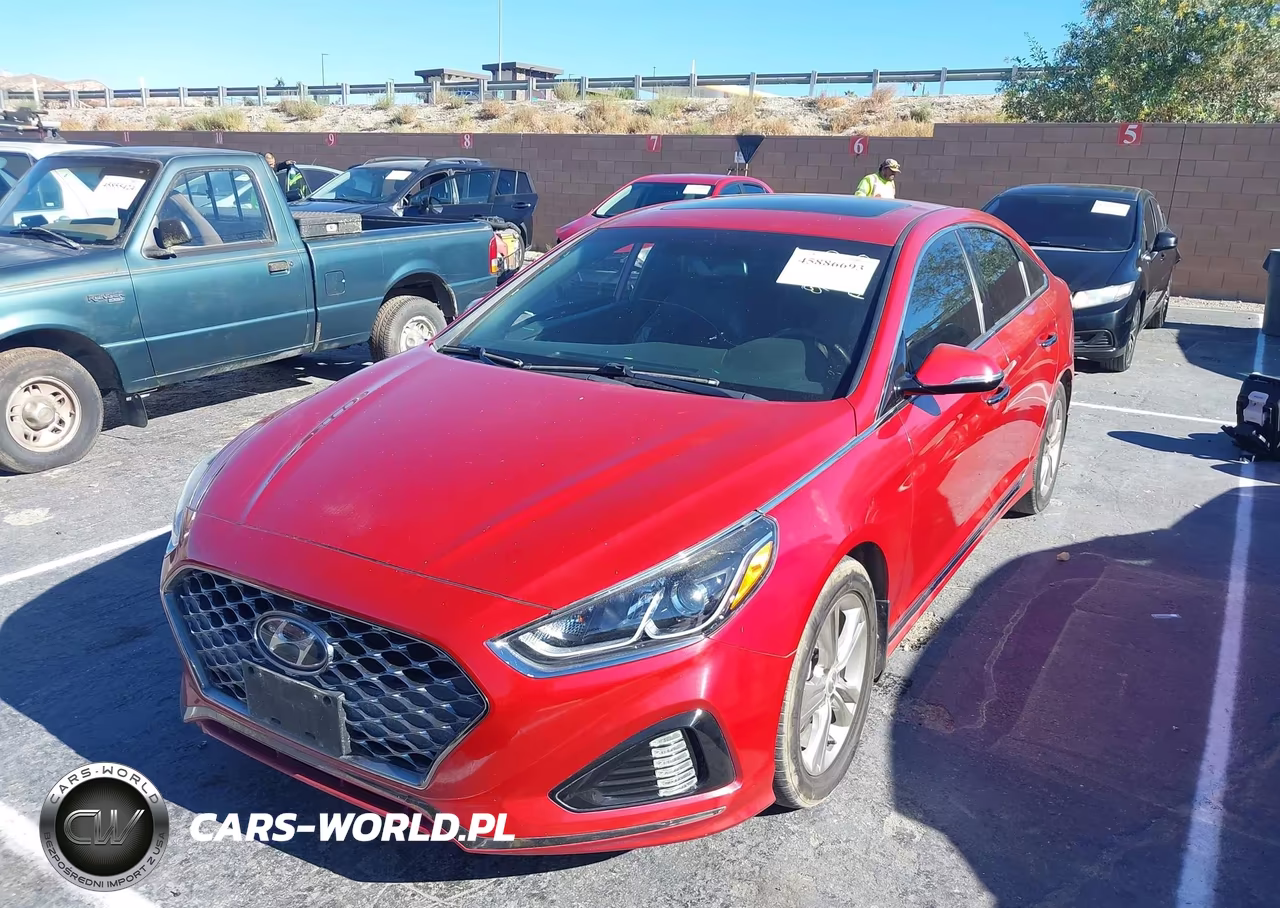 2019 Hyundai Sonata Sport VIN:5NPE34AF6KH821925 - 2
