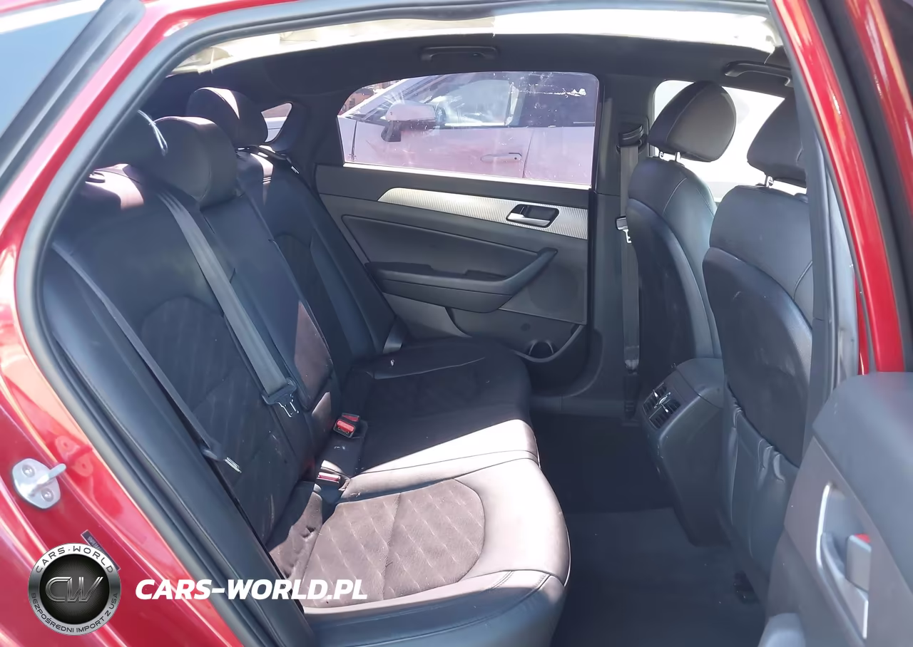 2019 Hyundai Sonata Sport VIN:5NPE34AF6KH821925 - 8