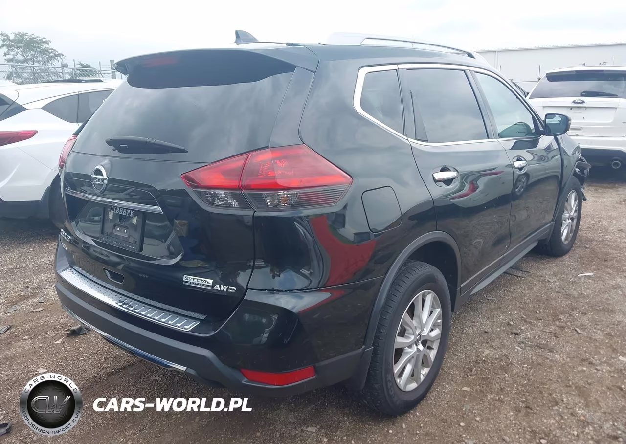 2019 Nissan Rogue S VIN:5N1AT2MV7KC784963 - 4