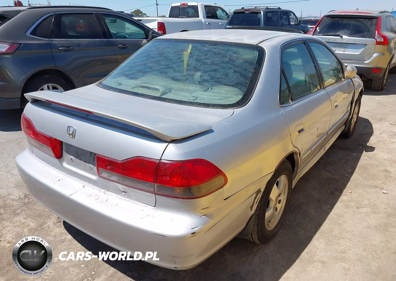 2001 Honda Accord 3.0 Ex VIN:1HGCG16571A024584 - 4