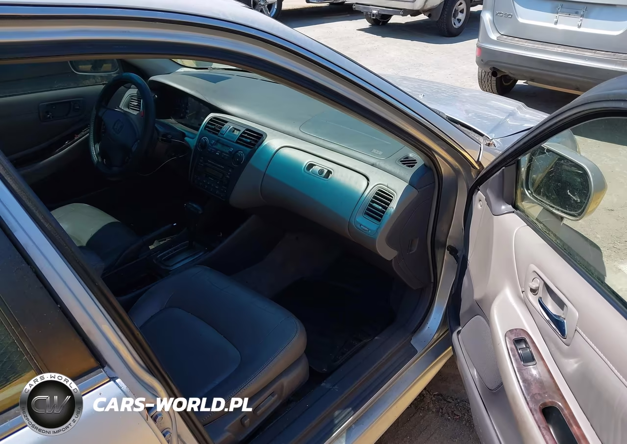 2001 Honda Accord 3.0 Ex VIN:1HGCG16571A024584 - 5