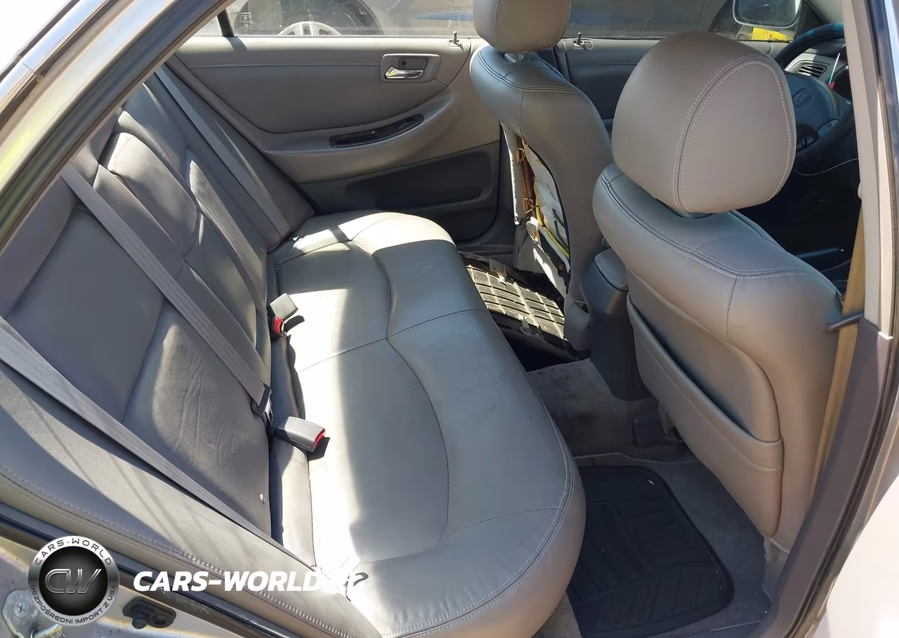 2001 Honda Accord 3.0 Ex VIN:1HGCG16571A024584 - 8