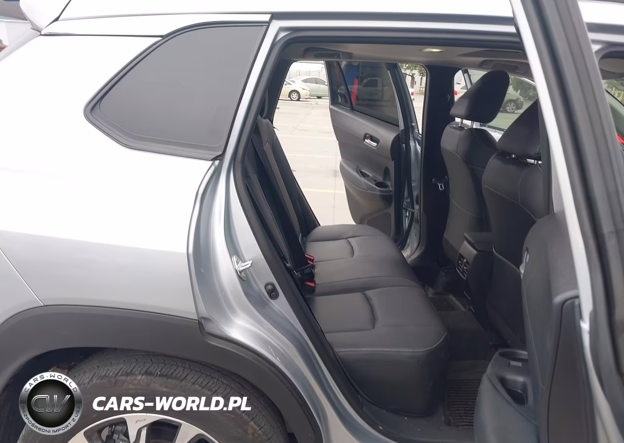 2024 Toyota Corolla Cross Xle VIN:7MUDAABG7RV080153 - 8