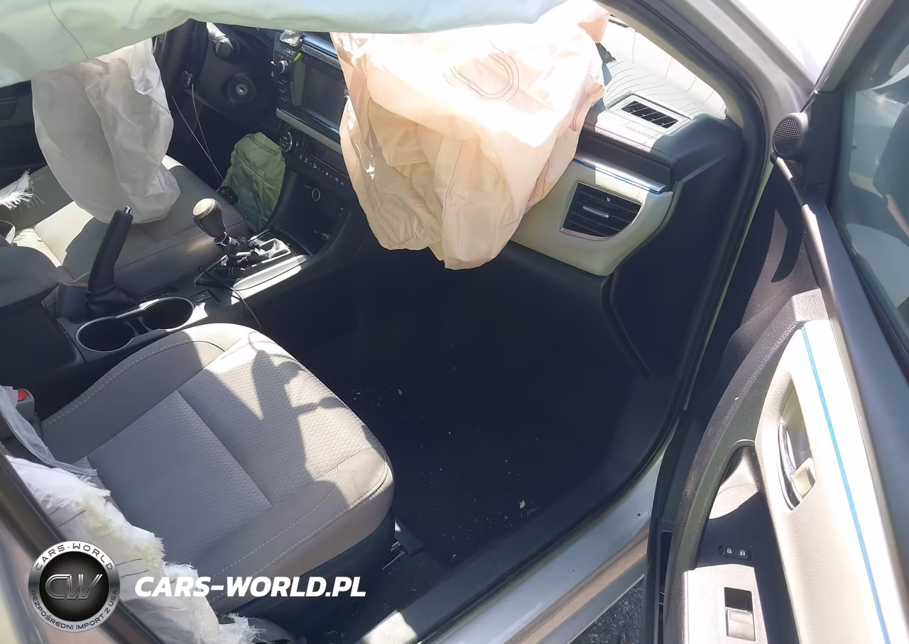 2015 Toyota Corolla Le VIN:2T1BURHE8FC439348 - 5