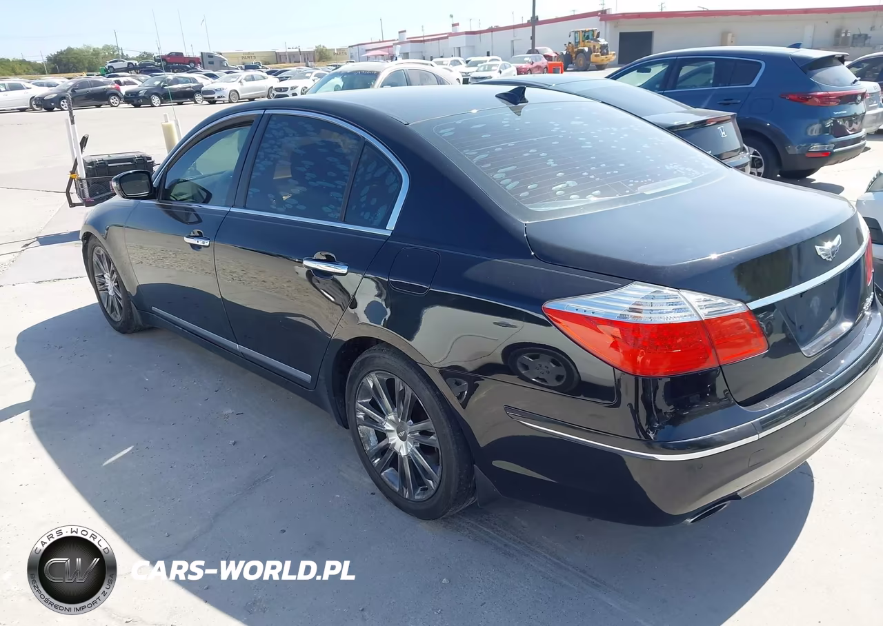 2011 Hyundai Genesis 4.6 VIN:KMHGC4DF3BU125416 - 3