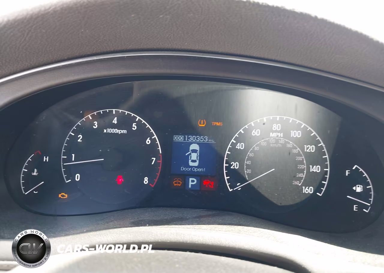 2011 Hyundai Genesis 4.6 VIN:KMHGC4DF3BU125416 - 7