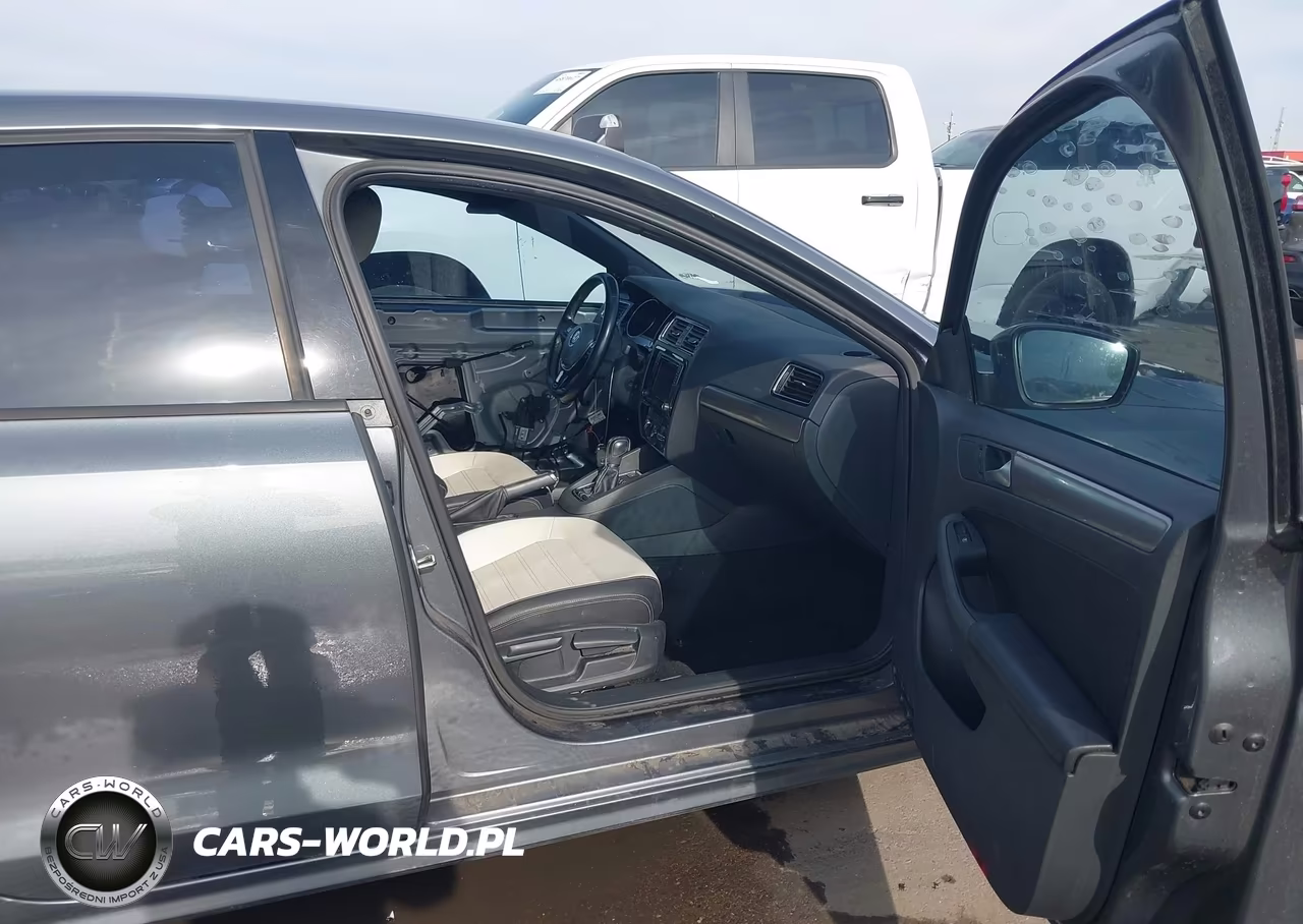 2017 Volkswagen Jetta 1.8T Sport VIN:3VWD17AJ6HM285095 - 5