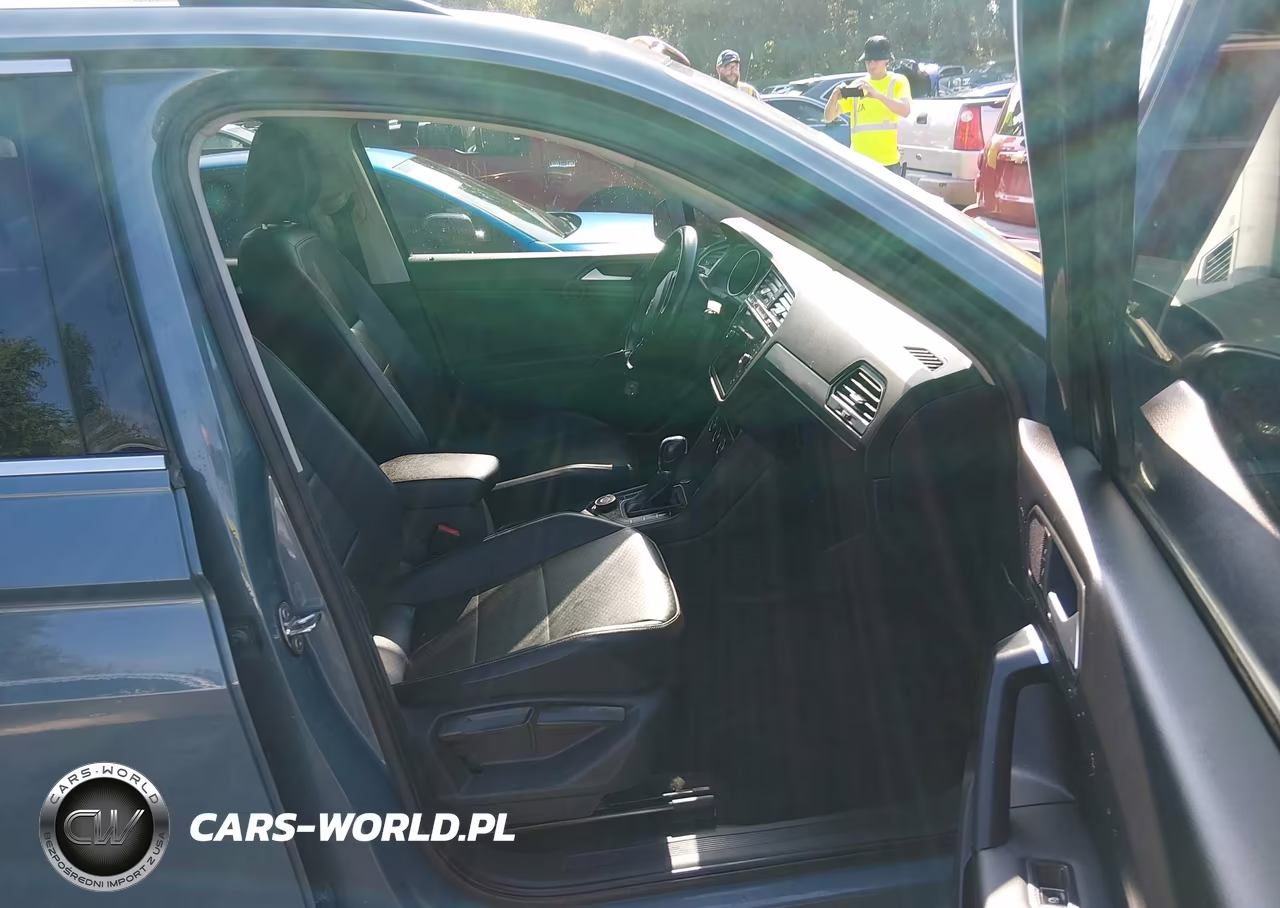 2019 Volkswagen Tiguan 2.0T Se-2.0T Sel-2.0T Sel R-Line-2.0T Sel R-Line Black VIN:3VV2B7AX3KM143310 - 5
