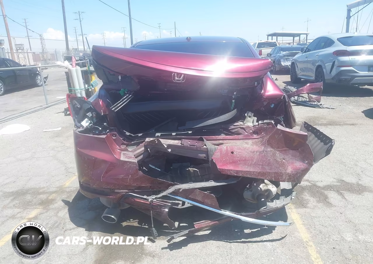 2017 Honda Accord Touring V6 VIN:1HGCR3F90HA024767 - 17