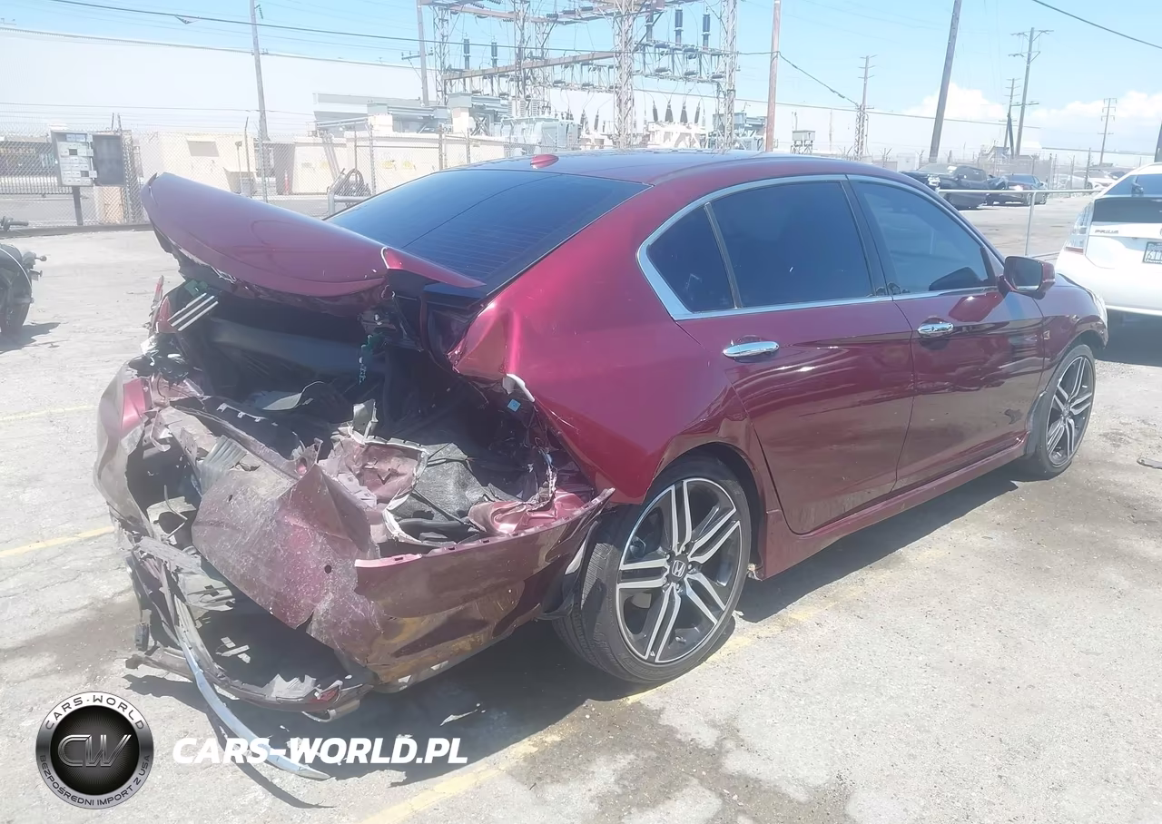 2017 Honda Accord Touring V6 VIN:1HGCR3F90HA024767 - 4