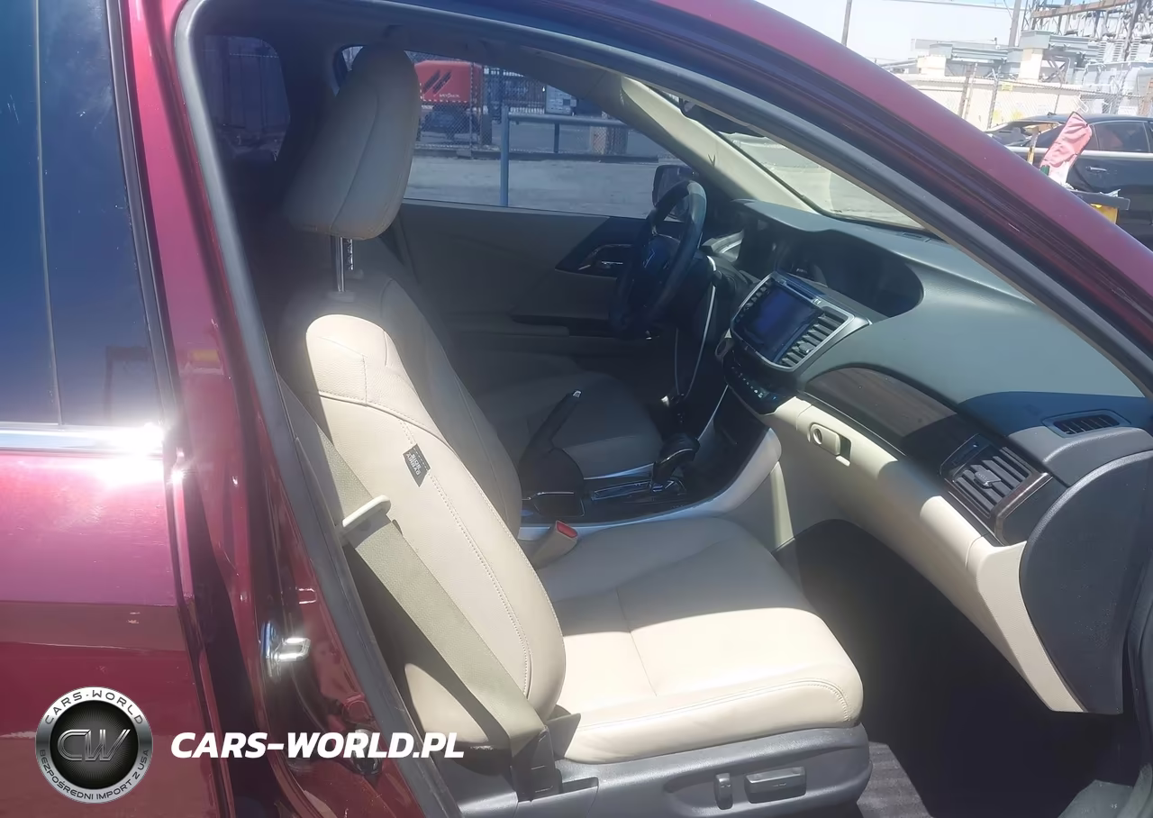 2017 Honda Accord Touring V6 VIN:1HGCR3F90HA024767 - 5