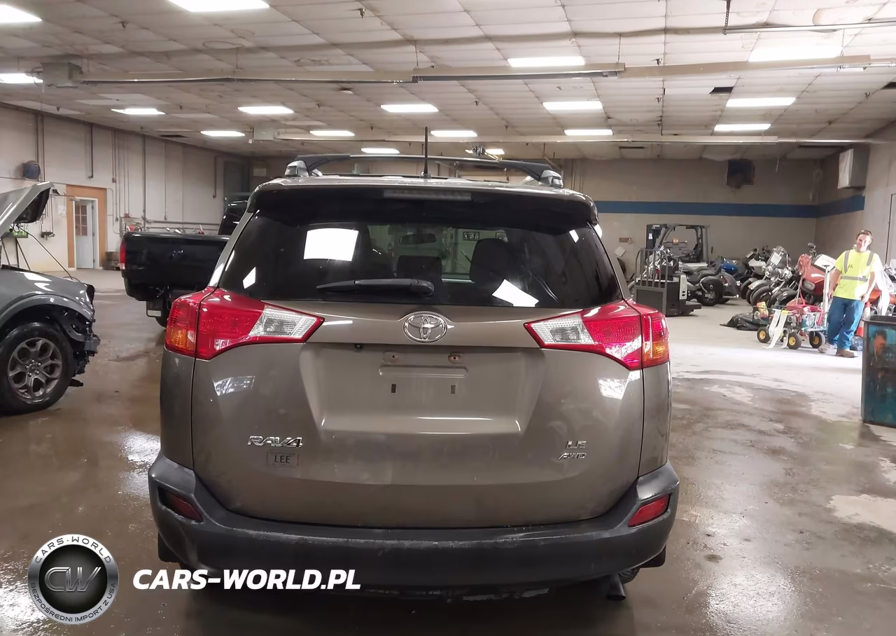 2015 Toyota Rav4 Le VIN:2T3BFREV4FW242763 - 16