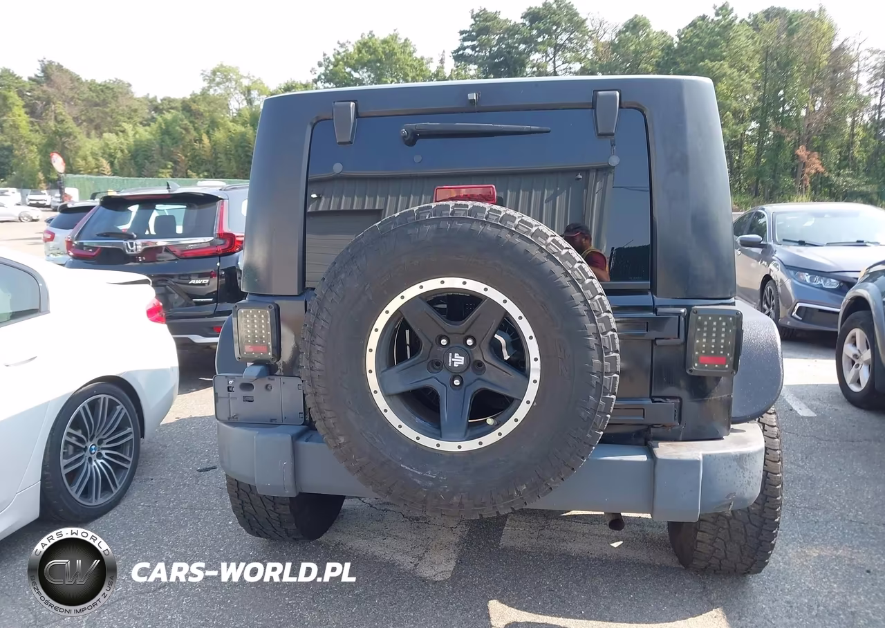 2007 Jeep Wrangler Unlimited X VIN:1J4GA39167L174697 - 16