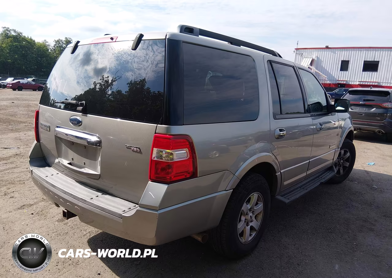 2008 Ford Expedition Xlt VIN:1FMFU15558LA87456 - 4