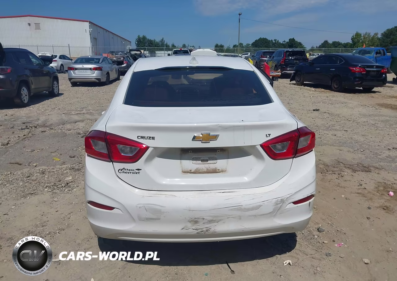 2019 Chevrolet Cruze Lt VIN:1G1BE5SM2K7146300 - 16