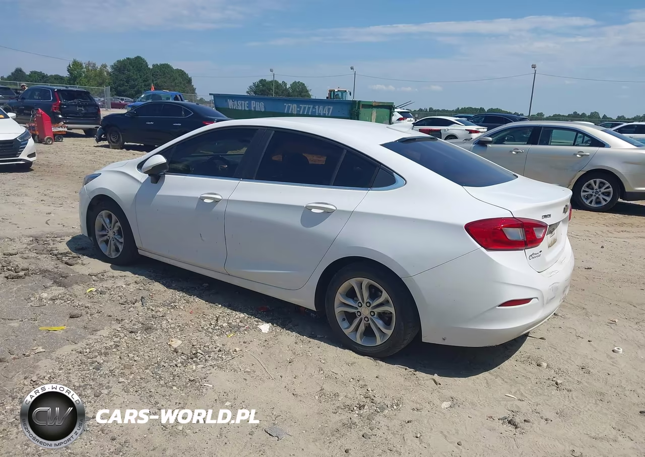 2019 Chevrolet Cruze Lt VIN:1G1BE5SM2K7146300 - 3