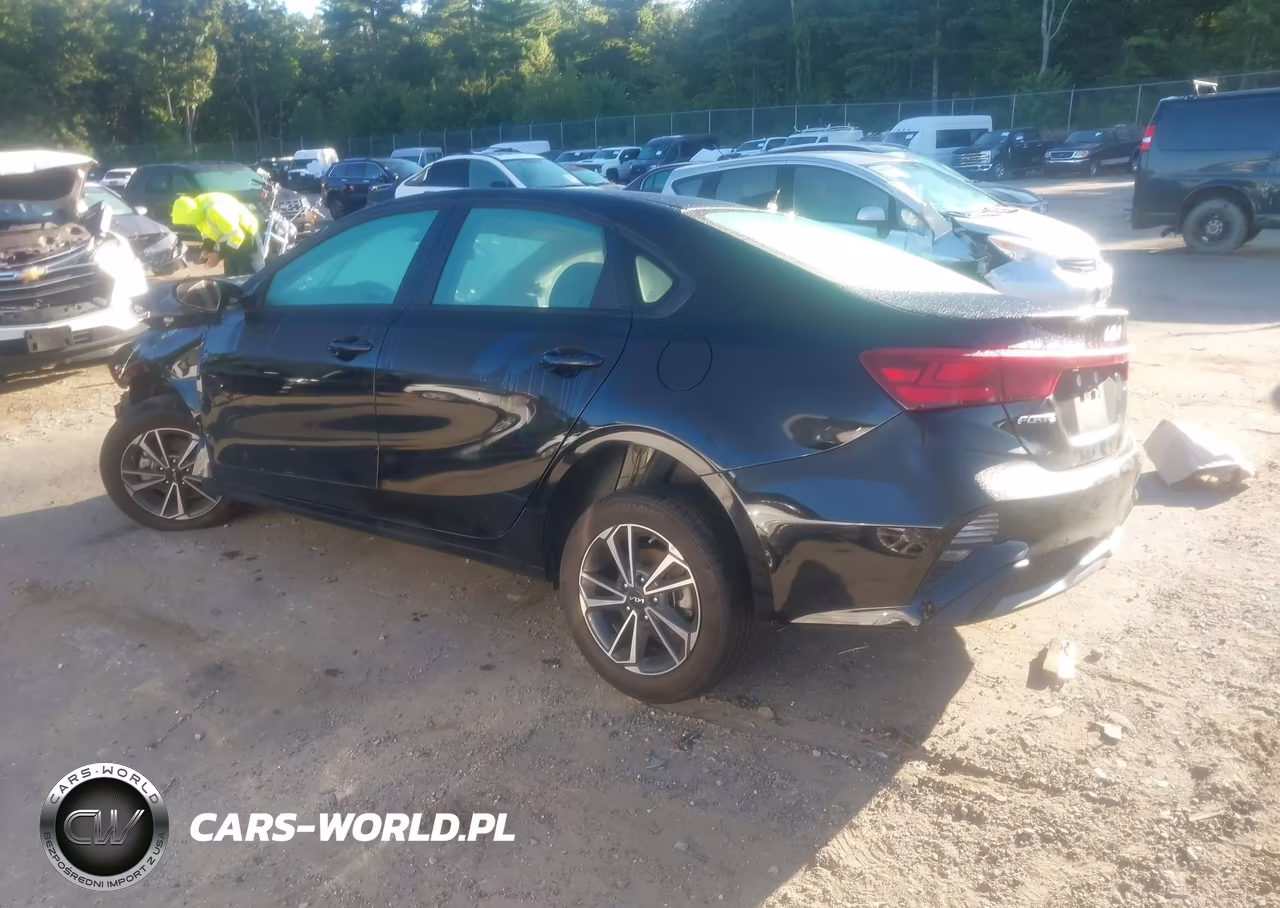 2024 Kia Forte Lxs VIN:3KPF24AD1RE705438 - 3