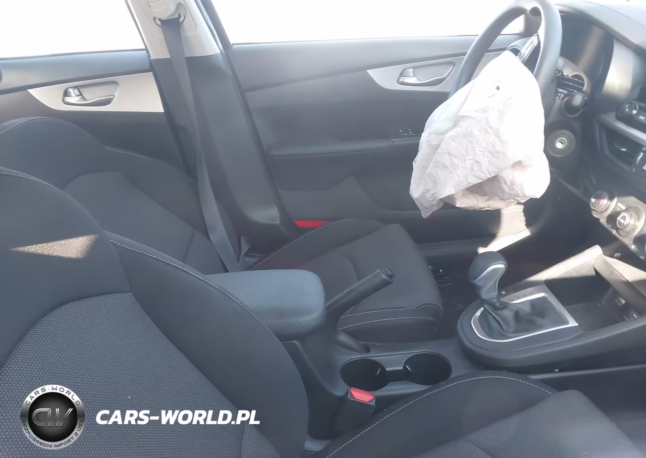 2024 Kia Forte Lxs VIN:3KPF24AD1RE705438 - 5