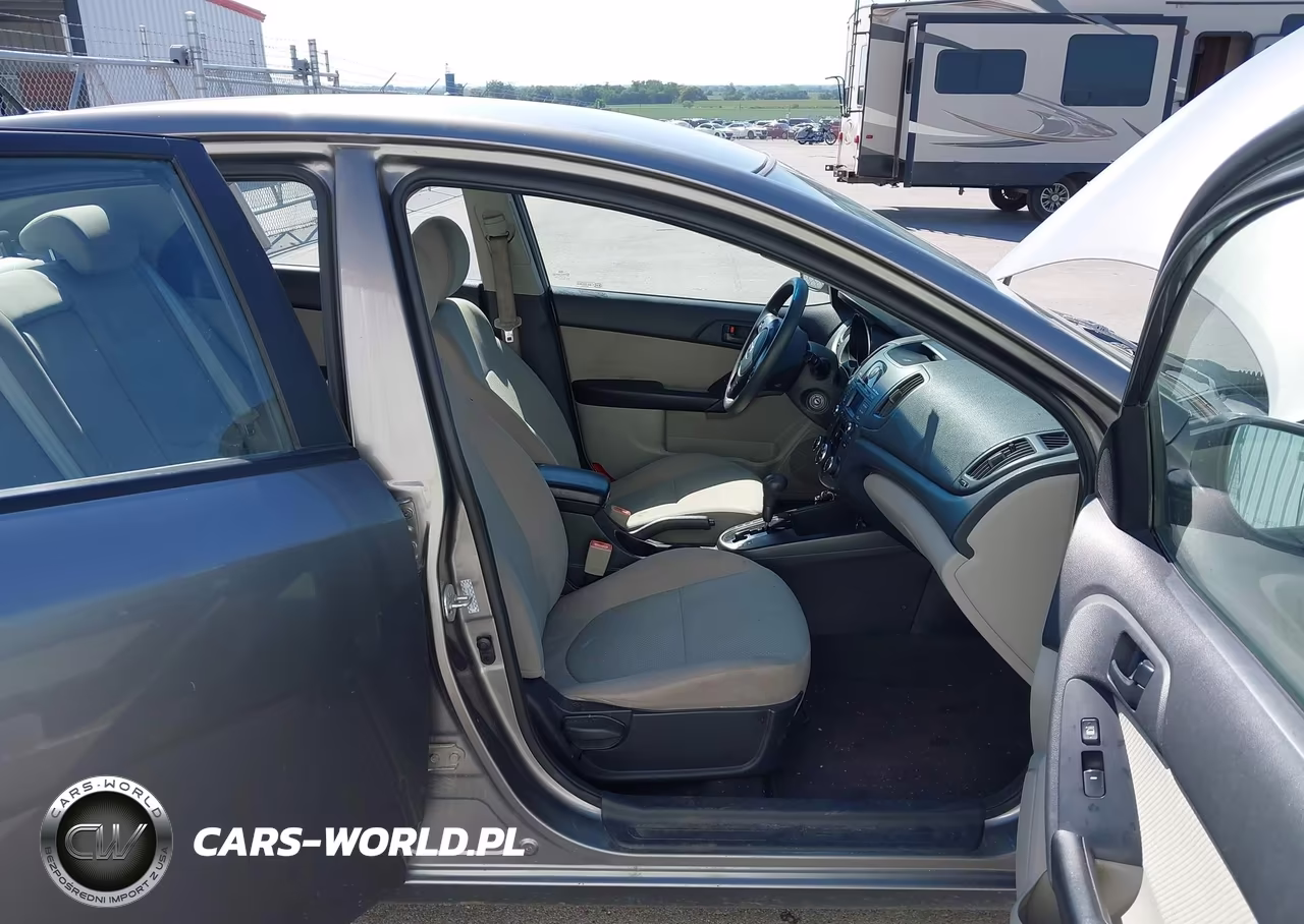 2010 Kia Forte Ex VIN:KNAFU4A2XA5860169 - 5