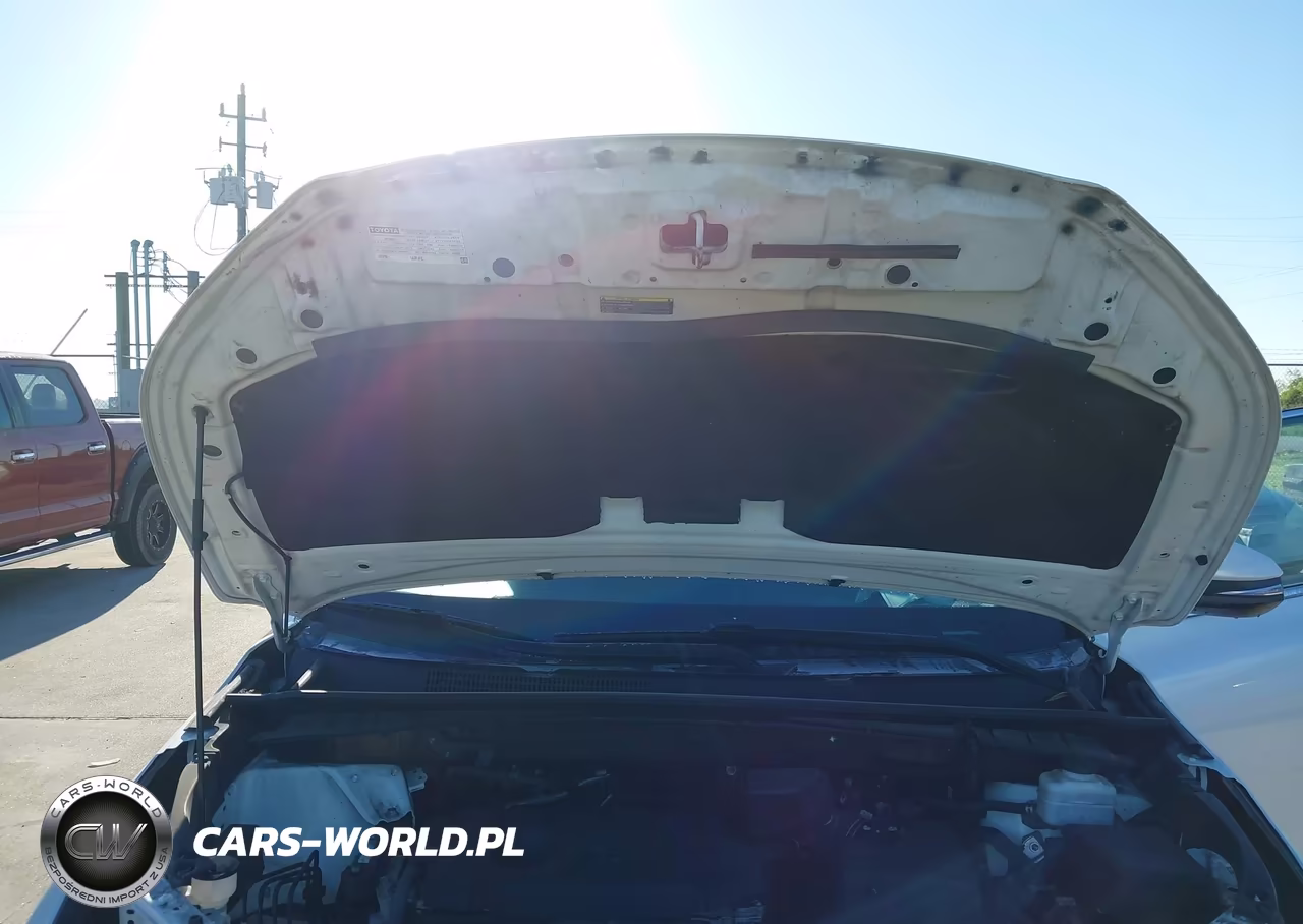 2019 Toyota Highlander Le VIN:5TDZARFH1KS049309 - 10