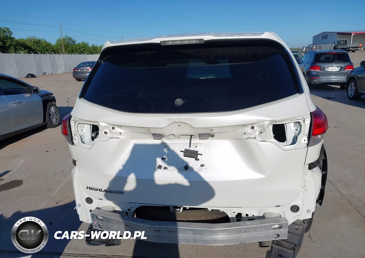 2019 Toyota Highlander Le VIN:5TDZARFH1KS049309 - 16