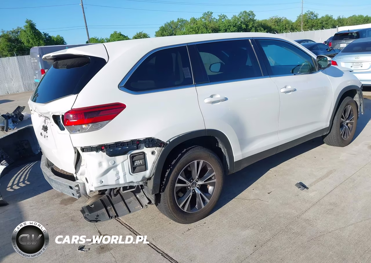2019 Toyota Highlander Le VIN:5TDZARFH1KS049309 - 4
