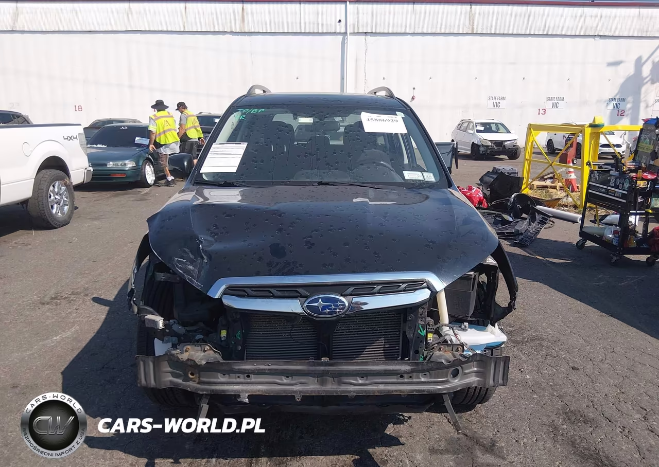 2018 Subaru Forester 2.5I Premium VIN:JF2SJAEC2JH575204 - 13