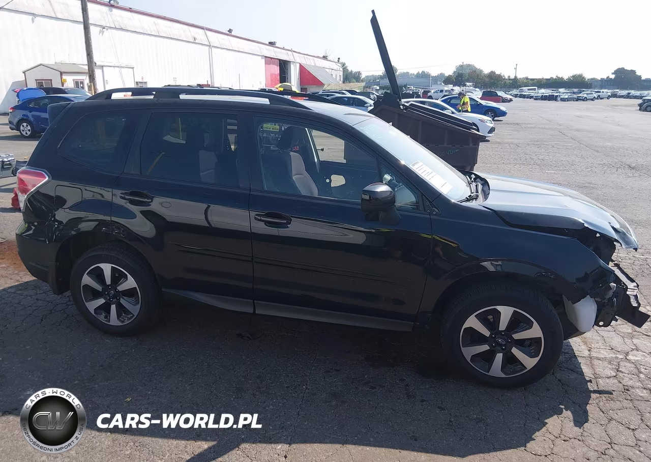 2018 Subaru Forester 2.5I Premium VIN:JF2SJAEC2JH575204 - 14