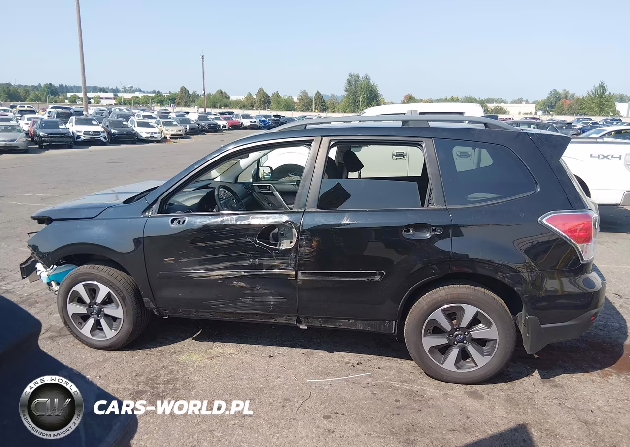 2018 Subaru Forester 2.5I Premium VIN:JF2SJAEC2JH575204 - 15