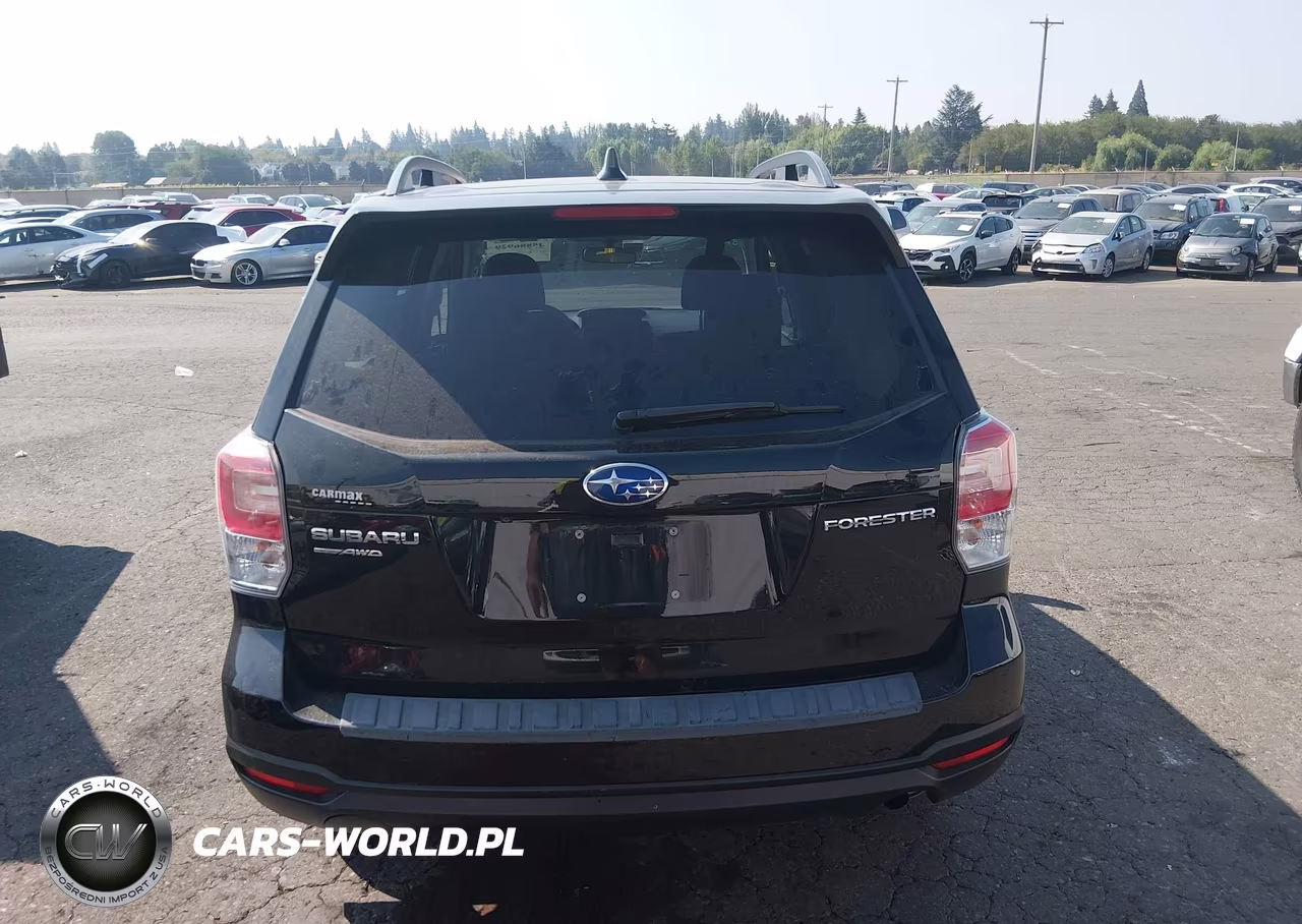 2018 Subaru Forester 2.5I Premium VIN:JF2SJAEC2JH575204 - 17
