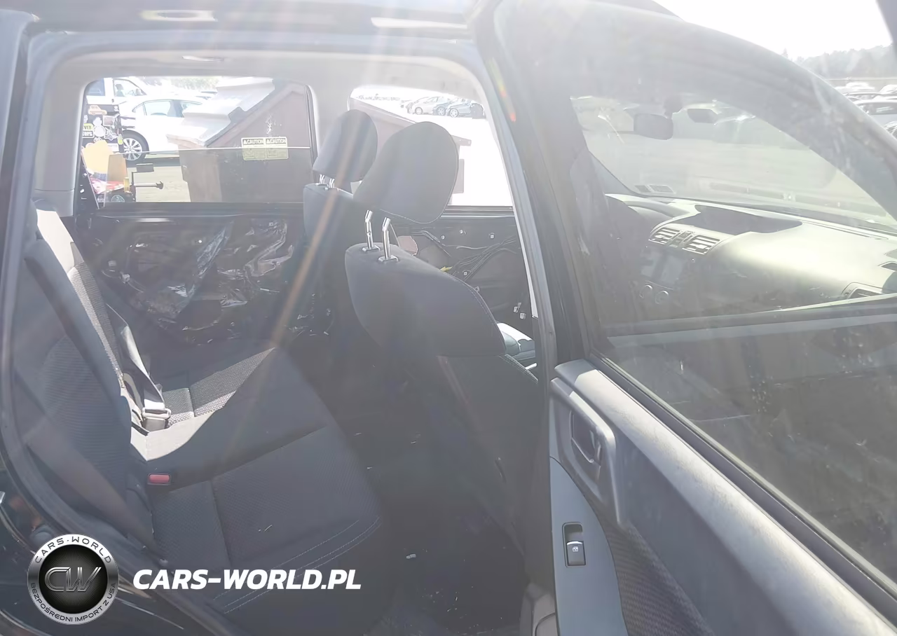 2018 Subaru Forester 2.5I Premium VIN:JF2SJAEC2JH575204 - 8