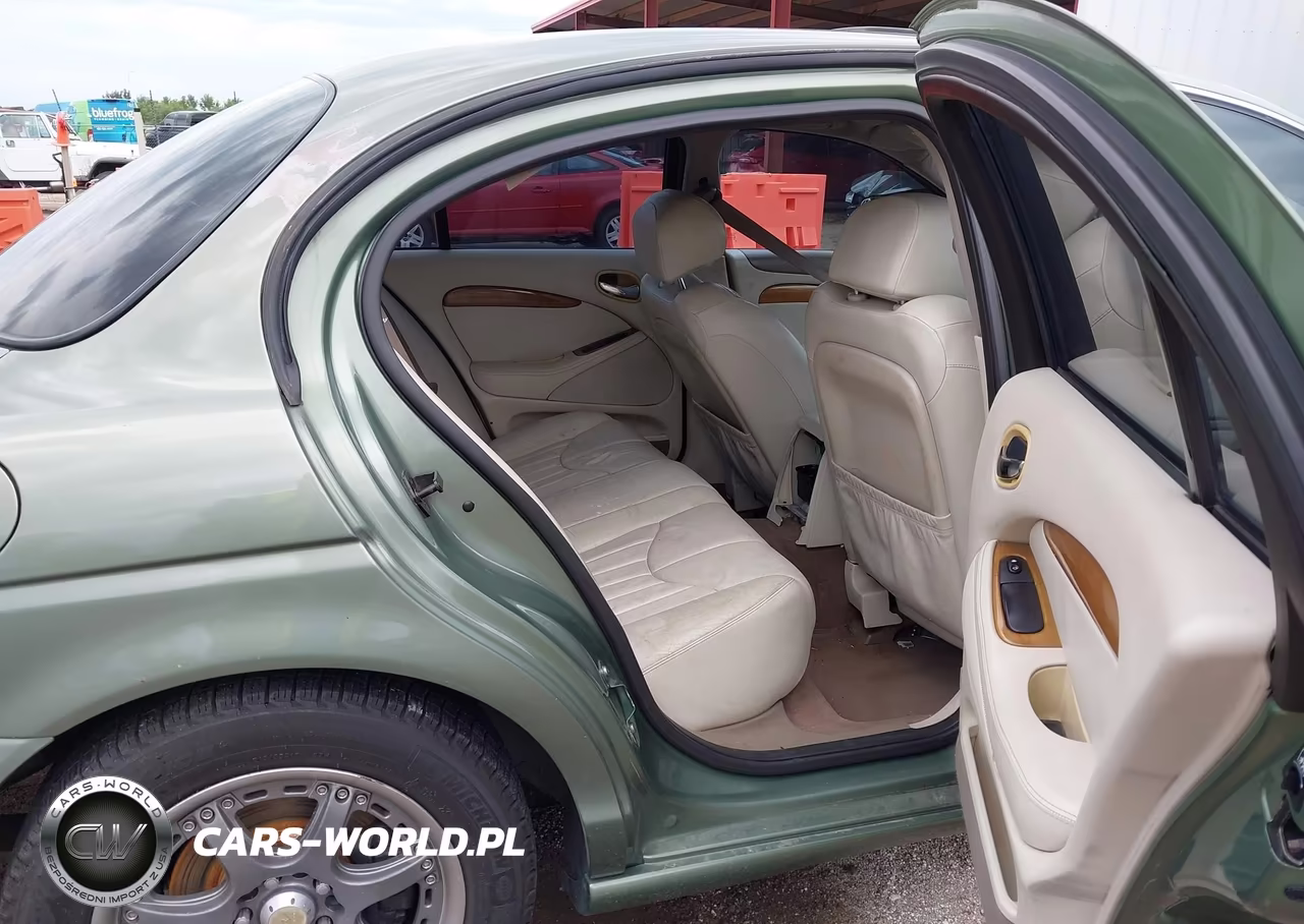2000 Jaguar S-Type 4.0L V8 VIN:SAJDA01DXYGL50921 - 8
