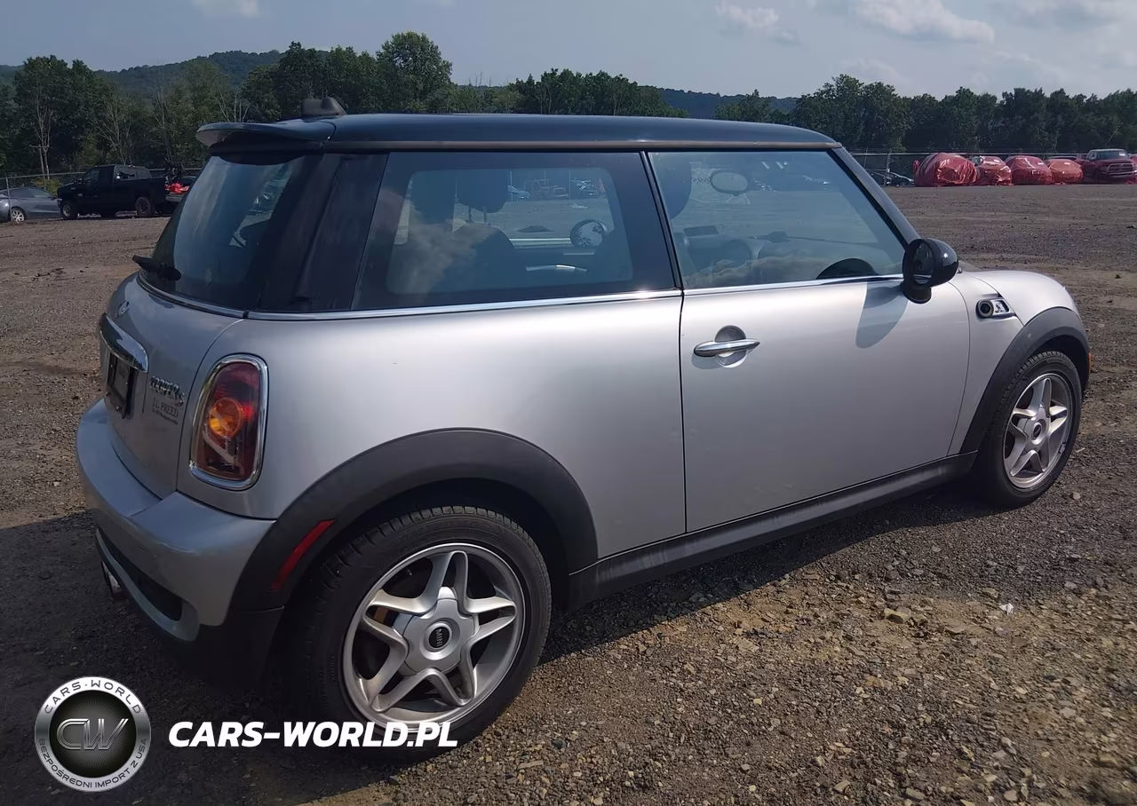 2008 Mini Cooper S VIN:WMWMF73578TT86598 - 4