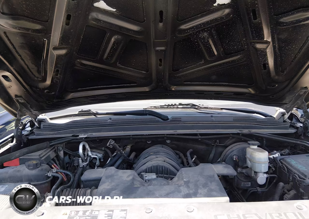 2019 Chevrolet Suburban Lt VIN:1GNSCHKC9KR176198 - 10