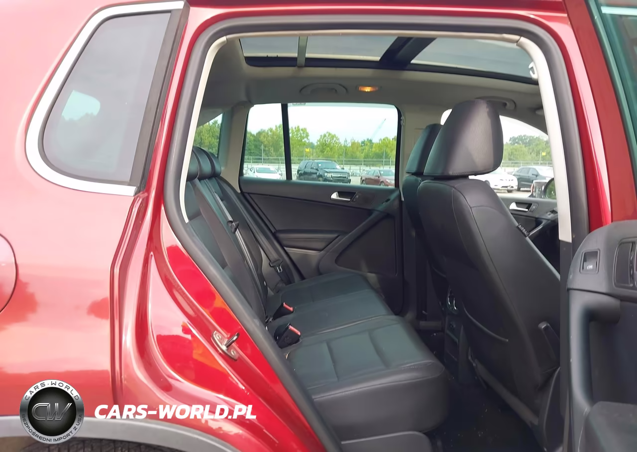 2010 Volkswagen Tiguan Wolfsburg Edition VIN:WVGAV7AX6AW002288 - 8