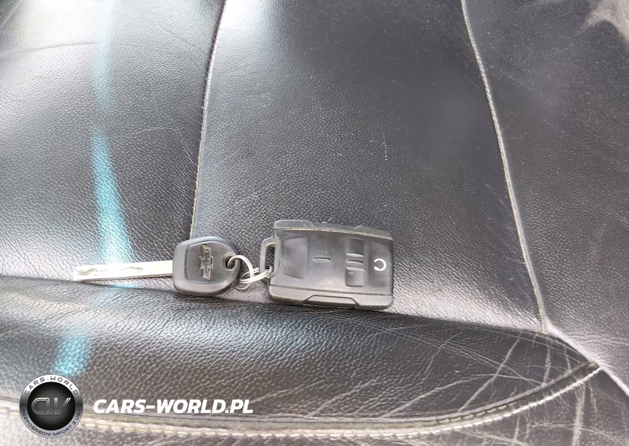 2019 Chevrolet Suburban Lt VIN:1GNSCHKC6KR137570 - 11