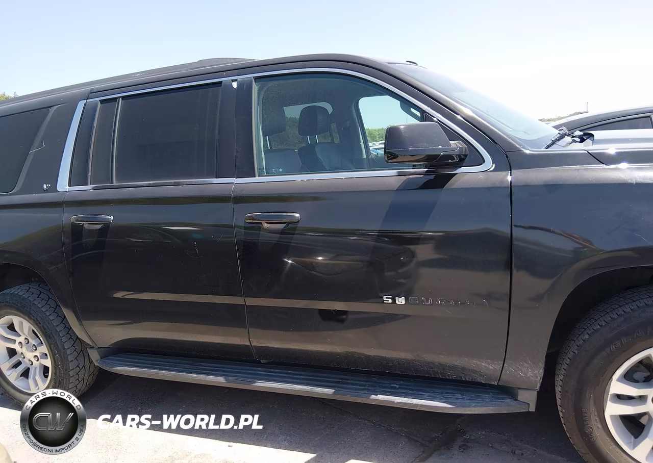 2019 Chevrolet Suburban Lt VIN:1GNSCHKC6KR137570 - 13