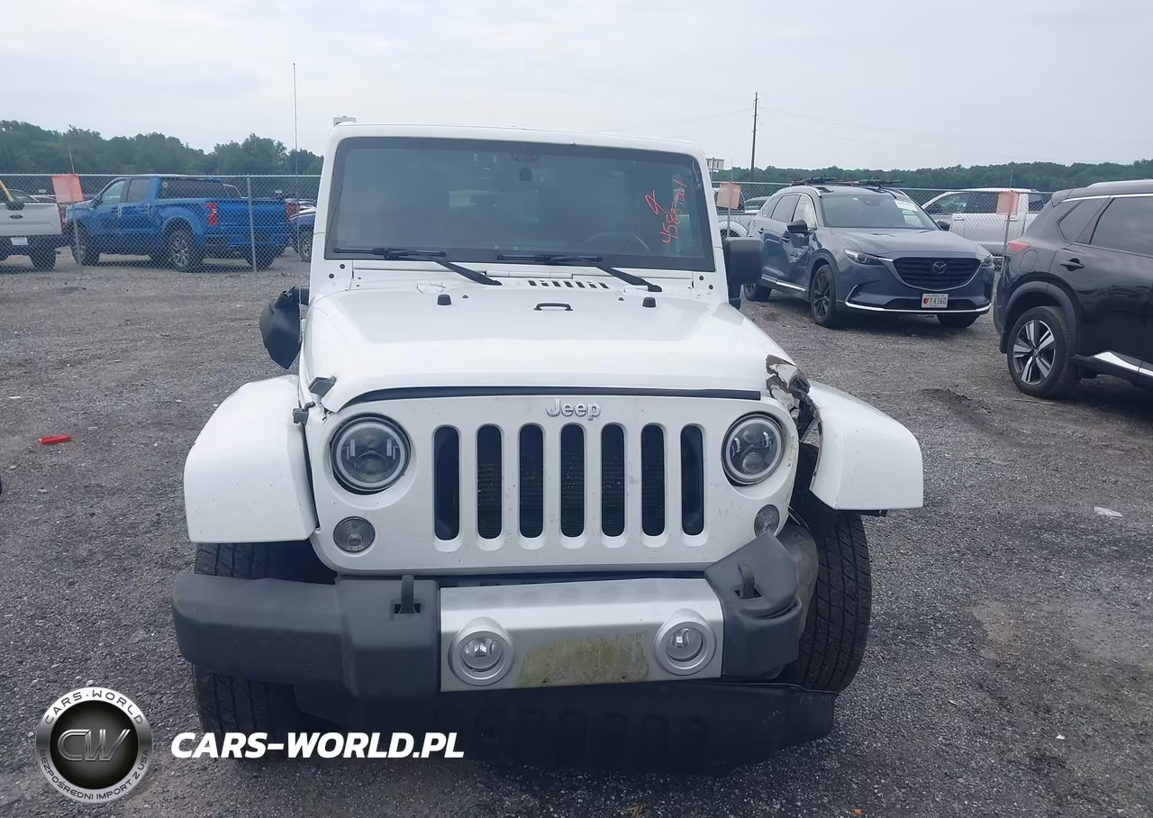 2014 Jeep Wrangler Unlimited Sahara VIN:1C4BJWEG6EL179651 - 12