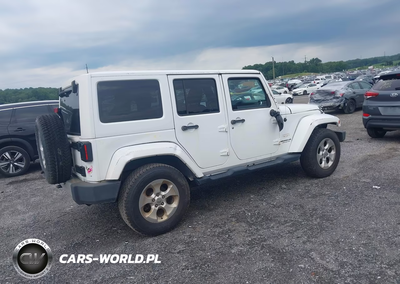 2014 Jeep Wrangler Unlimited Sahara VIN:1C4BJWEG6EL179651 - 4