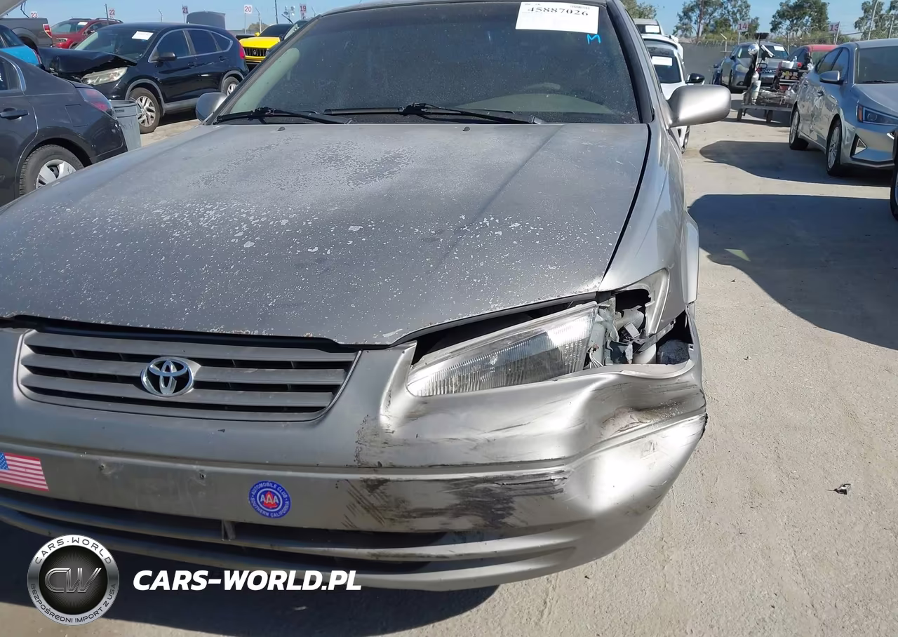 1998 Toyota Camry Le VIN:JT2BG22K8W0132861 - 13