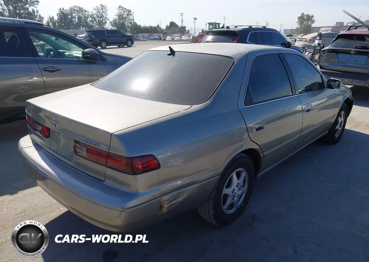 1998 Toyota Camry Le VIN:JT2BG22K8W0132861 - 4