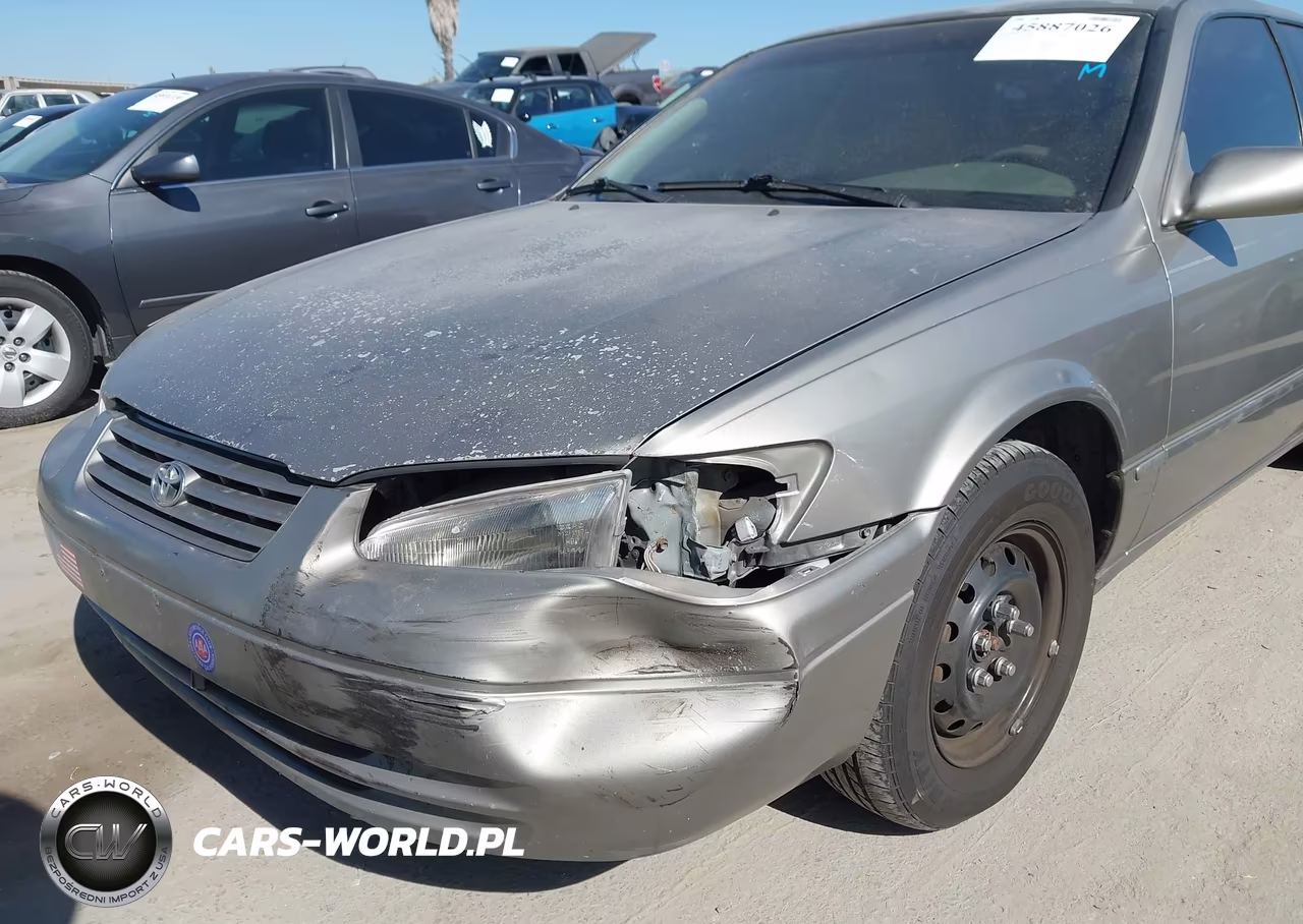 1998 Toyota Camry Le VIN:JT2BG22K8W0132861 - 6
