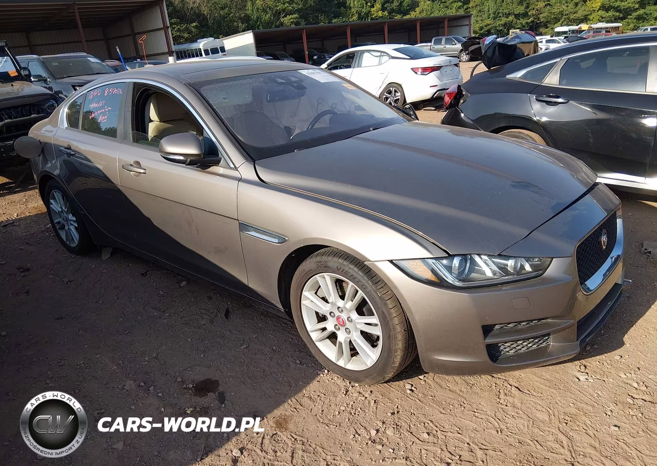 2017 Jaguar Xe 25T Premium