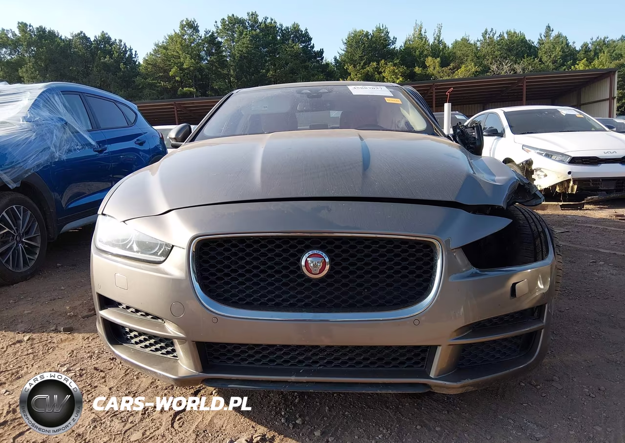 2017 Jaguar Xe 25T Premium VIN:SAJAD4BG2HA964469 - 13