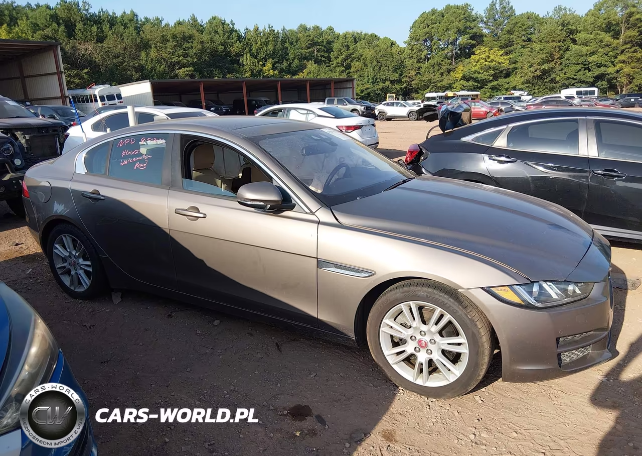 2017 Jaguar Xe 25T Premium VIN:SAJAD4BG2HA964469 - 14