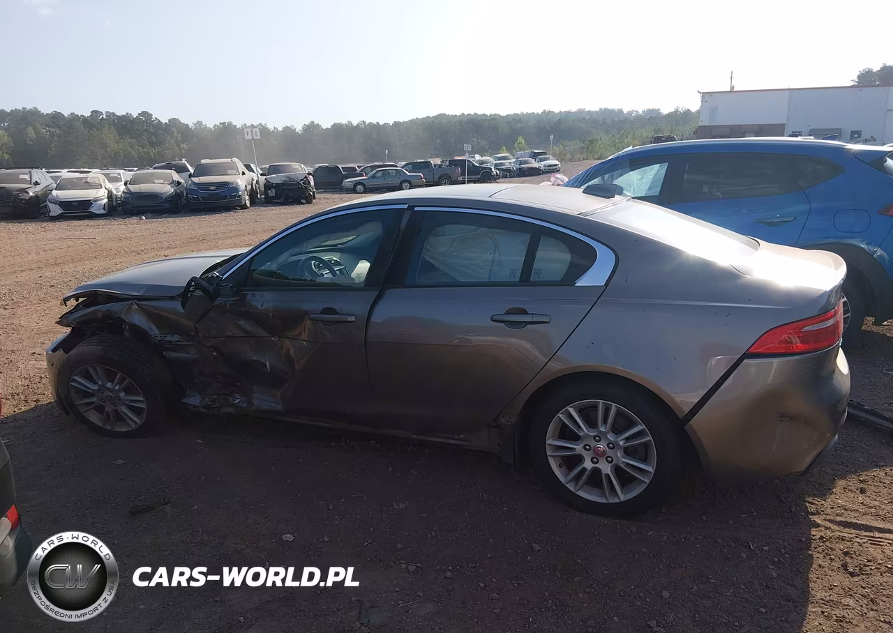 2017 Jaguar Xe 25T Premium VIN:SAJAD4BG2HA964469 - 15