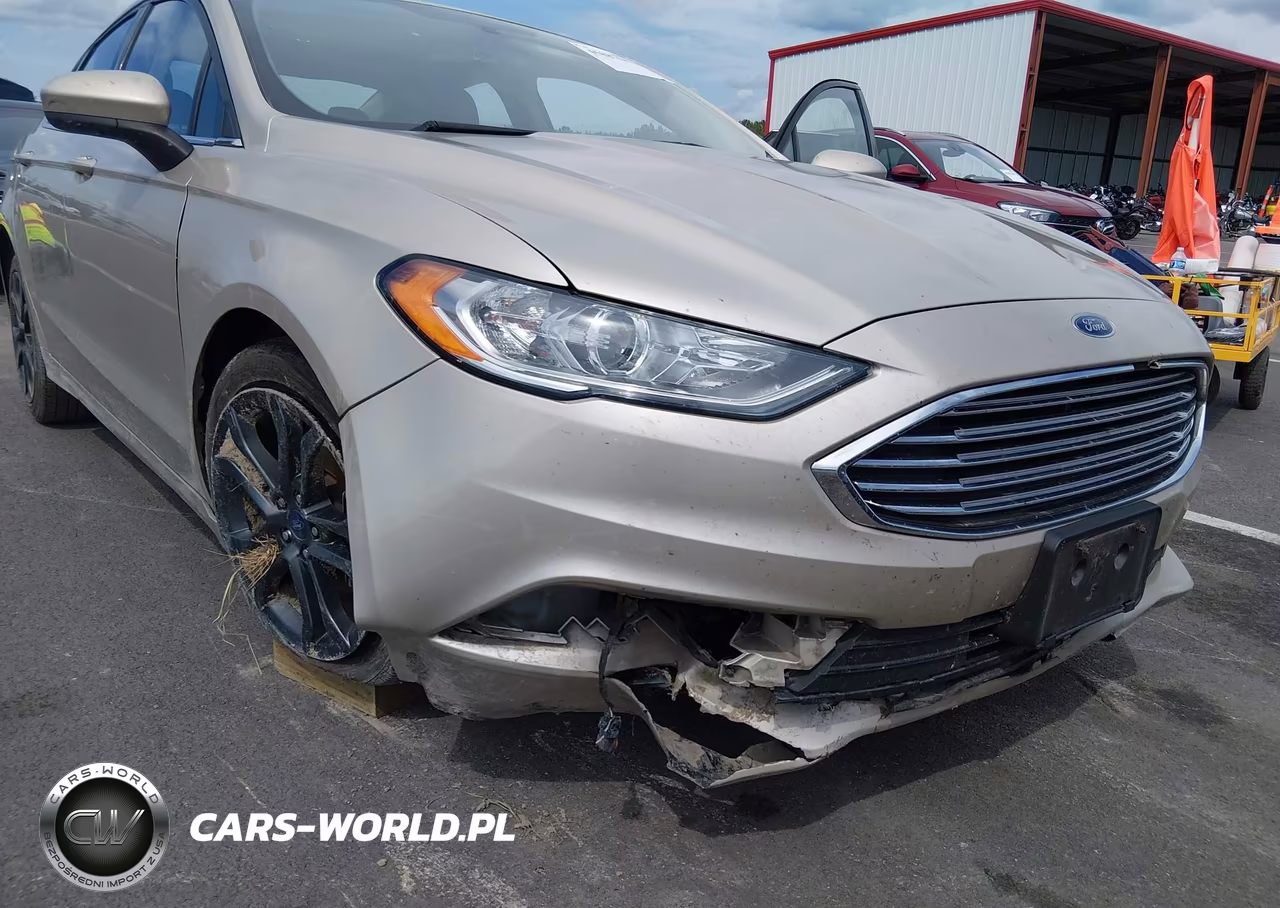2018 Ford Fusion S VIN:3FA6P0G72JR136551 - 4