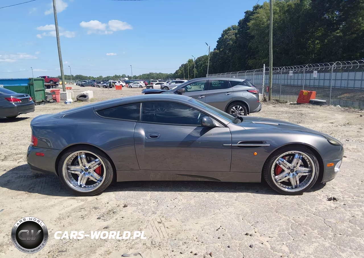 2003 Aston Martin Vanquish V12 VIN:SCFAC233X3B500593 - 13