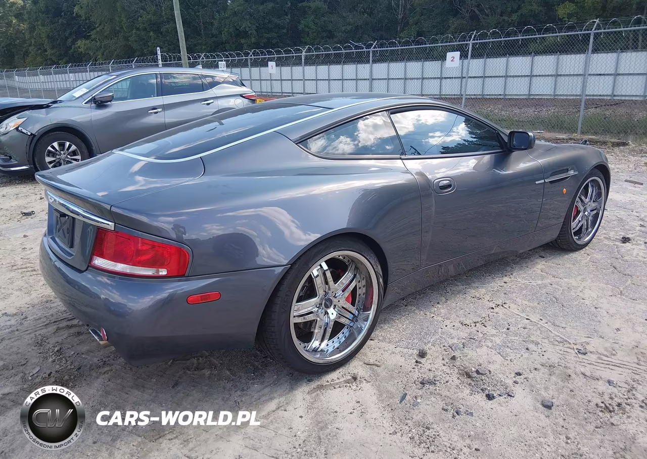 2003 Aston Martin Vanquish V12 VIN:SCFAC233X3B500593 - 4